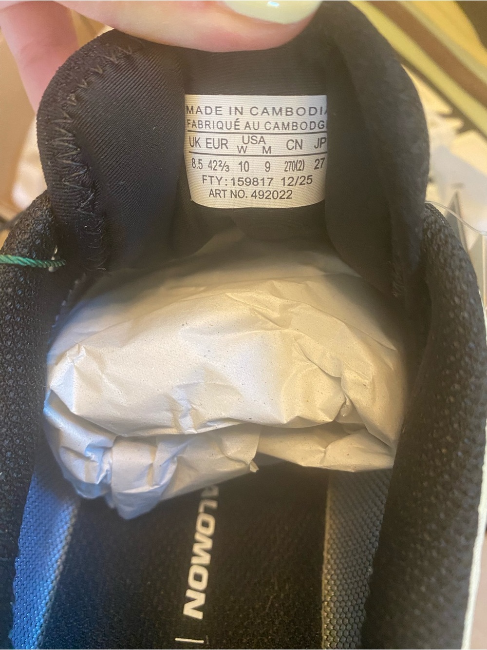 Salomon Trail Running Shoe in Black with Blue Accents (brand new) - Picture 4 of 4